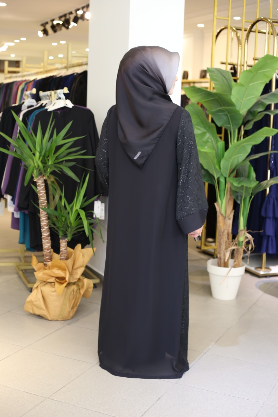 5512 kodlu siyah renk abaya